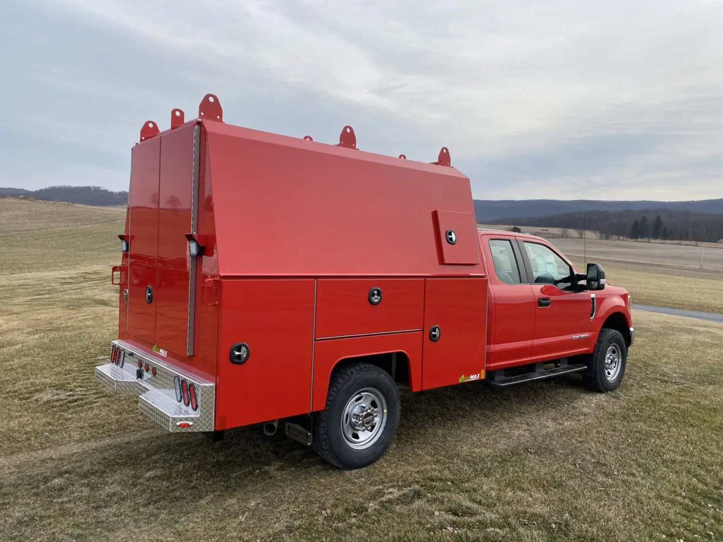 Aluminum Truck Red Colour Side View